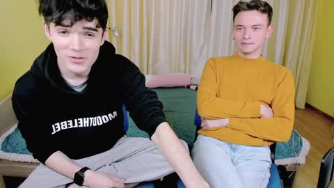 Snapshot of nic_ky chatting on 12.29.24 Nick PVT is open FanslyTwitter - Nic kycb online show from 12.29.24