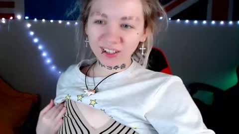 nica_kawaii online show from 03.20.26