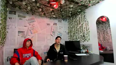 Snapshot of nice_boys11 chatting on 06.21.26 nice_boys11 online show from 06.21.26