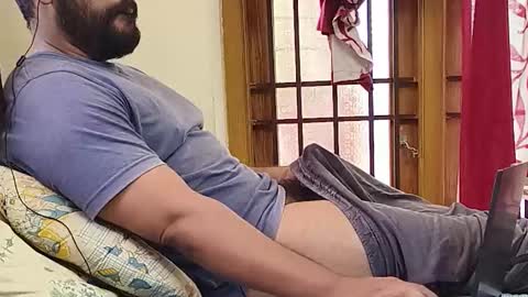 Robin online show from 03.02.26