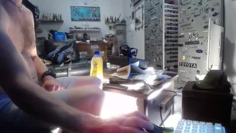 Snapshot of niceasscammo69 chatting on 10.06.25 niceasscammo69 online show from 10.06.25