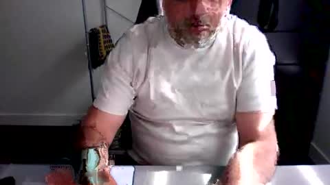 Snapshot of nicehornymaroc chatting on 05.10.26 nicehornymaroc online show from 05.10.26