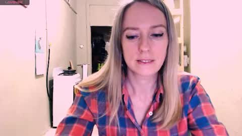 Snapshot of nicekat chatting on 07.04.26 Kathrine online show from 07.04.26