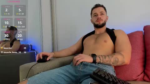 Snapshot of nicholassx chatting on 10.22.25 Nicholassx online show from 10.22.25