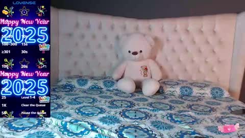 Snapshot of nichole_bree chatting on 01.03.25 Nichole online show from 01.03.25