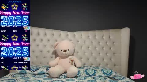 Snapshot of nichole_bree chatting on 01.07.25 Nichole online show from 01.07.25