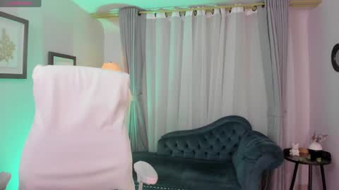 Snapshot of nichole_bree chatting on 01.31.25 Nichole online show from 01.31.25