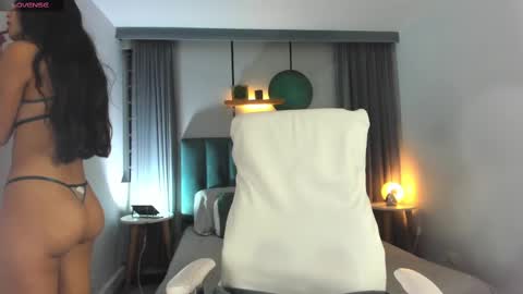 Snapshot of nichole_bree chatting on 02.18.25 Nichole online show from 02.18.25