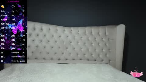 Snapshot of nichole_bree chatting on 09.16.25 Nichole online show from 09.16.25