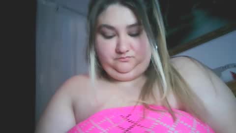 Nicholle online show from 02.08.25