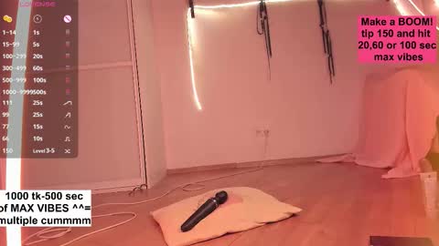 Karolina online show from 11.28.25