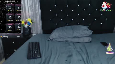 Snapshot of nickk_parkerr chatting on 12.17.24 nickk_parkerr online show from 12.17.24