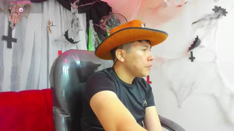 Nickk Wolff online show from 10.23.25