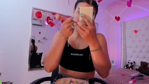 Snapshot of nickky_thompson chatting on 02.19.25 nickky online show from 02.19.25