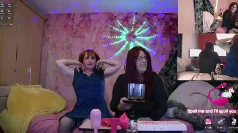 Snapshot of nicktu52 chatting on 06.10.26 nicktuuk online show from 06.10.26