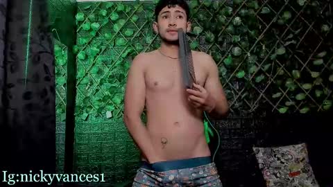 nicky online show from 10.17.25