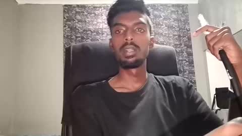 Snapshot of nickyle63 chatting on 03.01.25 james online show from 03.01.25