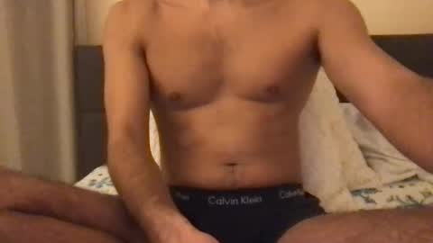 Snapshot of nickyrscott chatting on 02.01.25 nickyrscott online show from 02.01.25