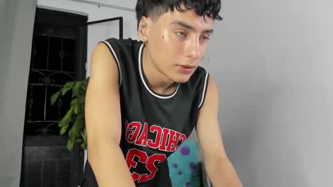 Nico  online show from 10.10.25