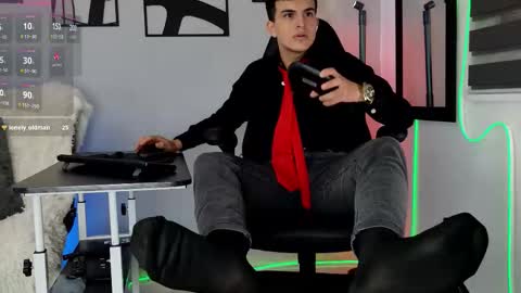 Snapshot of nico_pelusa chatting on 02.21.26 Nico online show from 02.21.26