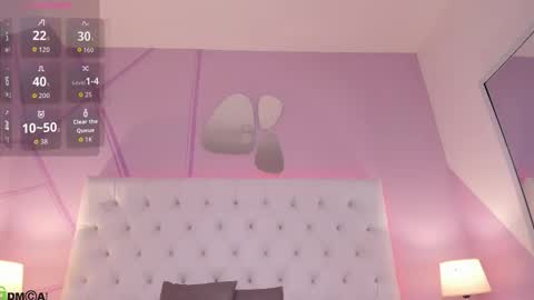 Snapshot of nicol_betancur chatting on 10.15.25 Nicol online show from 10.15.25