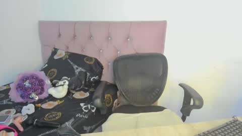 Nicol sanchez online show from 03.11.26