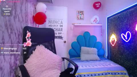 nicol_ross19 online show from 02.28.26