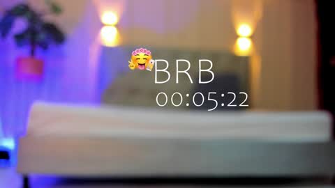 Snapshot of nicol_snow chatting on 01.08.25 Your baby Nicol online show from 01.08.25