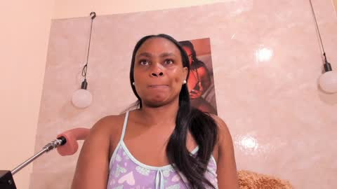 Nicol Villa online show from 01.17.25