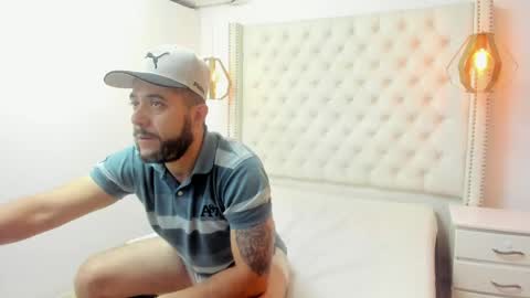NICOLAS online show from 06.05.26