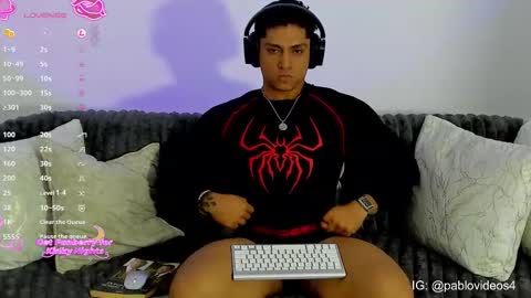 Snapshot of nicolas_montoya chatting on 03.12.26 nicolas_montoya online show from 03.12.26