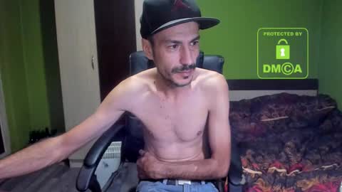 L. Nicolas online show from 10.15.25