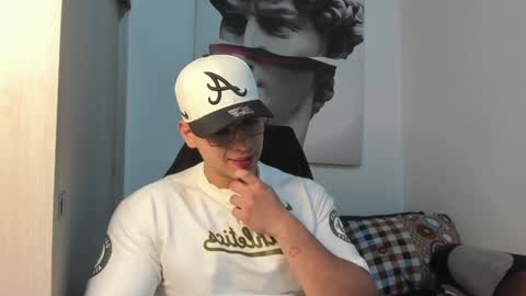 Snapshot of nicolasmuscle chatting on 12.06.24 Andres online show from 12.06.24