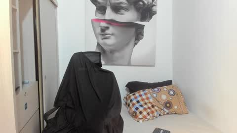 Snapshot of nicolasmuscle chatting on 01.30.25 Andres online show from 01.30.25