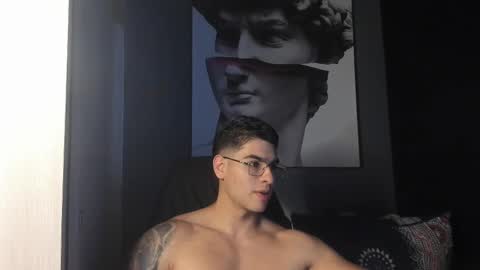Snapshot of nicolasmuscle chatting on 09.29.25 Andres online show from 09.29.25