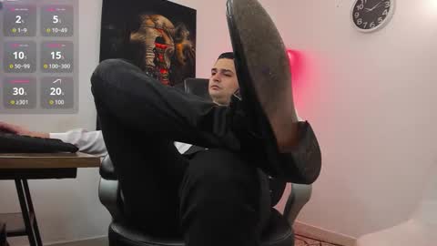 Snapshot of nicolass_fellener chatting on 10.20.25 Nicolas Fellener online show from 10.20.25