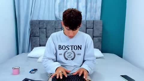 nicolastorres__ online show from 12.02.25