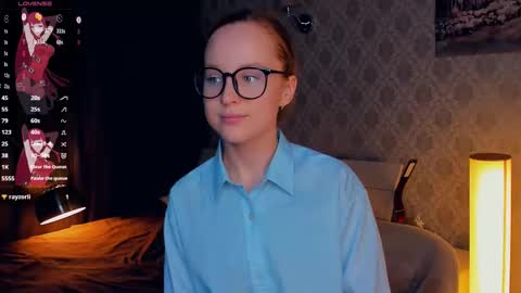 Snapshot of nicolavanderbie chatting on 10.04.25 Nicoletta online show from 10.04.25