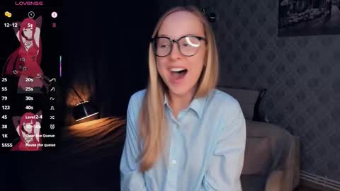 Snapshot of nicolavanderbie chatting on 10.09.25 Nicoletta online show from 10.09.25