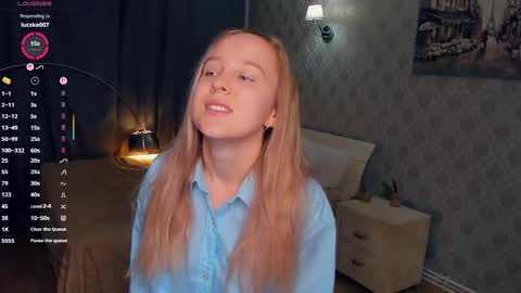 Snapshot of nicolavanderbie chatting on 11.01.25 Nicoletta online show from 11.01.25