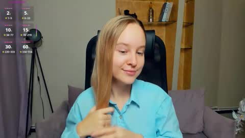 Nicoletta online show from 11.19.25