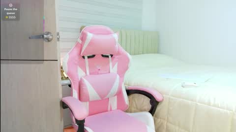 Nicol  online show from 10.06.25