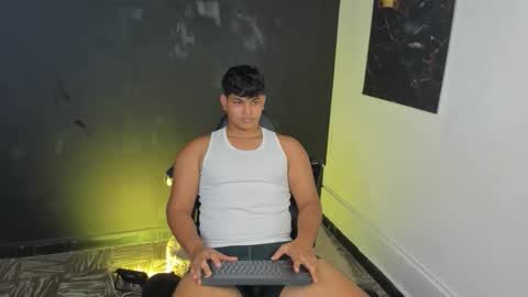 Snapshot of nicole_and_thiago1 chatting on 02.16.26 nicole_and_thiago1 online show from 02.16.26