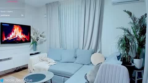 Nicole online show from 11.16.25