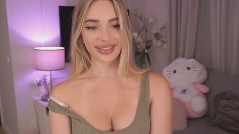 Snapshot of nicole_blueberry chatting on 07.04.26 Nicole online show from 07.04.26