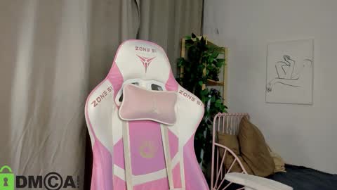 GMT7TueWedThSu 0300am-0900am. Sa 1000am-0400pm online show from 10.23.25