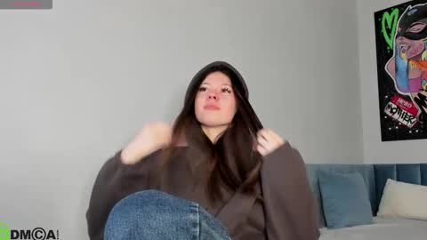 GMT7TueWedThSu 0300am-0900am. Sa 1000am-0400pm online show from 12.18.25