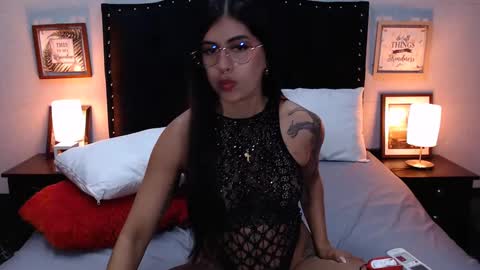 Snapshot of nicole_duran3095 chatting on 12.04.24 Nick online show from 12.04.24