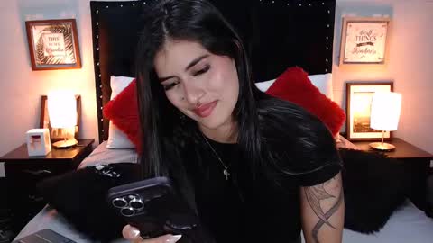 Snapshot of nicole_duran3095 chatting on 12.07.24 Nick online show from 12.07.24