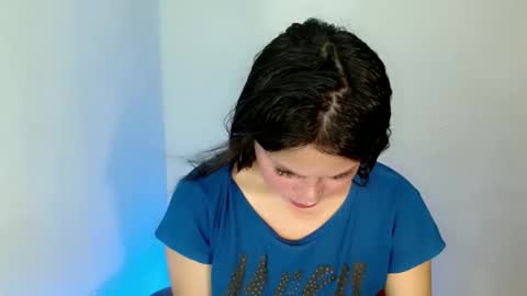 Snapshot of nicole_kiss01 chatting on 10.03.25 nicole_kiss01 online show from 10.03.25